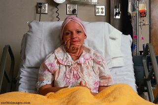 Ilustrační foto: žena na nemocničním lůžku