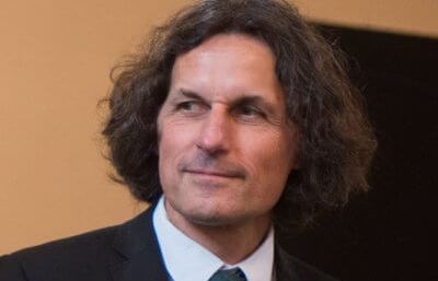 Synodním seniorem ČCE byl zvolen Pavel Pokorný, synodním kurátorem Jiří Schneider