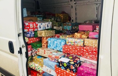 Vánoční sbírka Krabice od bot shromáždila téměř padesát tisíc krabic s dárky