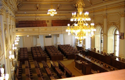 Sněmovna schválila zdanění církevních restitucí, přehlasovala veto Senátu