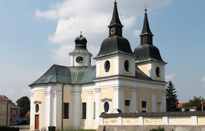 Ve Zvoli na Žďársku si lidé připomněli 300 let od svěcení Santiniho kostela