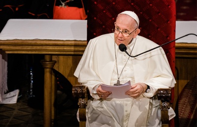 Papež František, římský biskup, bílý (heterosexuální) muž