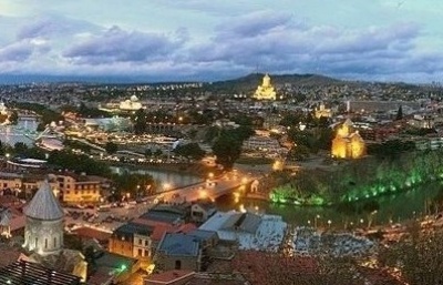 Tisíce lidí v Gruzii pochodovaly za čistotu rodiny, v rozdělené zemi roste napětí 