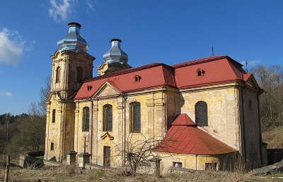 Do kostela ve Skocích na Karlovarsku se vrátily kostelní zvony