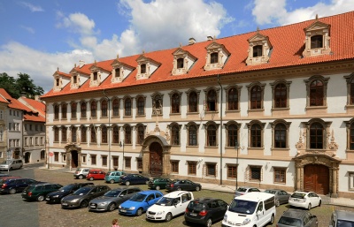 Senát schválil smlouvu ČR s Vatikánem, žádost o její ústavní přezkum odmítl