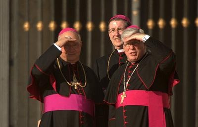 Ve Vatikánu pokračují přípravy před konkláve, volit bude 133 kardinálů