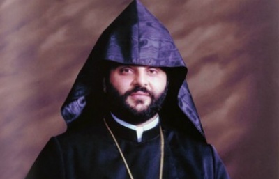 Premiér Arménie obvinil arménského arcibiskupa z přípravy převratu, nechal ho zadržet 