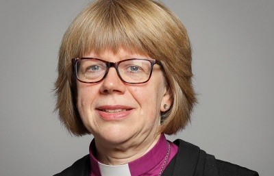 Anglikánskou církev poprvé povede žena, arcibiskupka z Canterbury Mullallyová