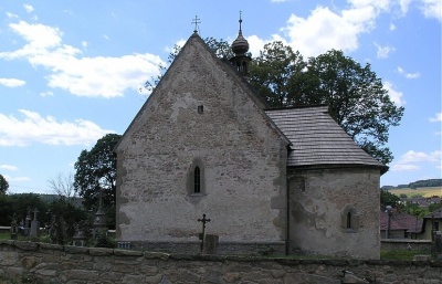 V kostele v Dolním Městě pomůže odvětrávání zdiva zachovat malby ze 14. století