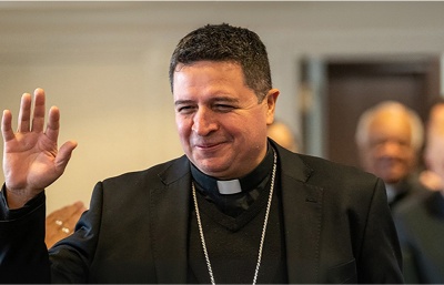 Lev XIV. jmenoval biskupem někdejšího migranta, který přišel do USA ilegálně