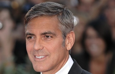 Herci Gere, Clooney a Hayeková dostali medaile od papeže 