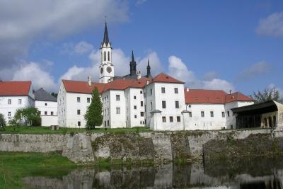 Na obnovu vyšebrodského kláštera sdružení sehnalo 12 milionů Kč