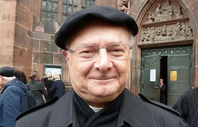 Arcibiskup Zollitsch a odborníci vyzvali k jáhenskému svěcení žen