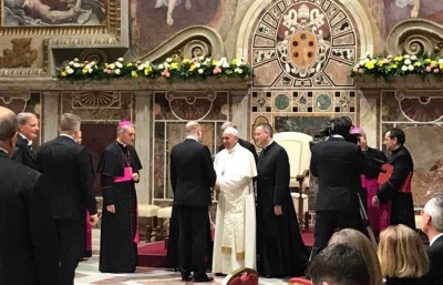 Sobotka se pozdravil s papežem a pozval ho na návštěvu Česka