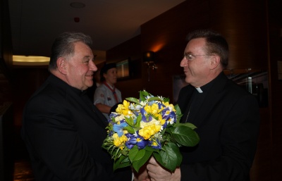 Papežský legát kardinál Bozanić přicestoval do Česka