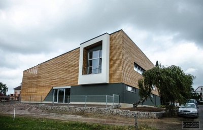 V Bystrém dokončili unikátní projekt – novou školku a víceúčelové centrum Církve bratrské