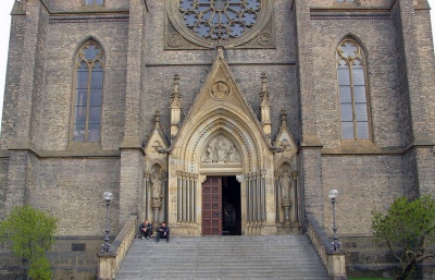 Před 130 lety byl vysvěcen kostel sv. Ludmily, stal se dominantou pražských Vinohrad