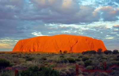 Posvátná hora australských domorodců Uluru bude dnes pro turisty uzavřena
