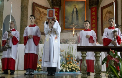 Papež schválil biskupa v Šanghaji, jehož jednostranně jmenovala Čína
