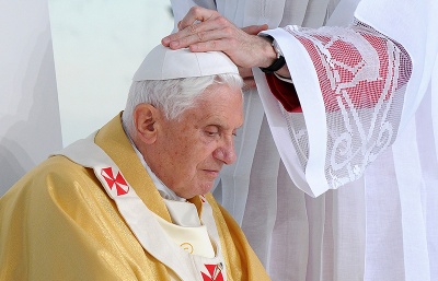 Pět let s emeritním papežem