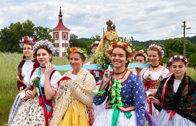 Podještědský festival „Pouť mezi dvěma Jány“ nabídne barokní procesí nebo folklórní soubor Horačky