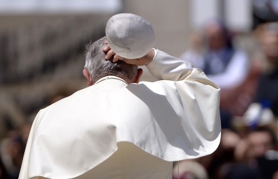 Proč emeritní papežství potřebuje reformu