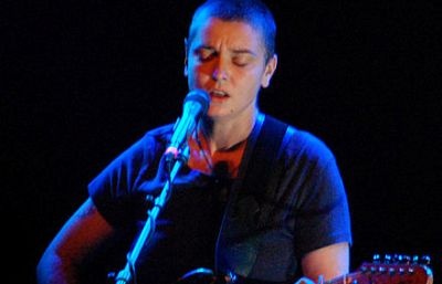 Irská zpěvačka Sinéad O´Connorová konvertovala k islámu