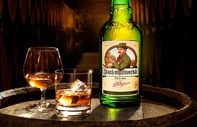 Sudům Staré myslivecké požehnal farář, jeden míří do Vatikánu