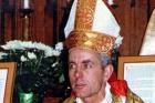 Soud potvrdil peněžitý trest biskupu Williamsonovi
