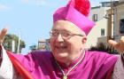Italský arcibiskup Morosini navrhuje kvůli mafii dočasně zrušit kmotrovství