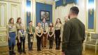 Skauti rozváži betlemské světlo, přijal je i prezident Zelenskyj v Kyjevě