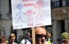 Prahou prošel Pochod pro rodinu, účastnila se ho přibližně stovka lidí