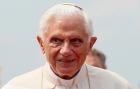 Papež František jmenoval nové kardinály, přihlížel i Benedikt XVI.
