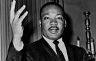 Charismatický řečník M. L. King získal i Nobelovu cenu za mír. Dnes by oslavil devadesáté narozeniny